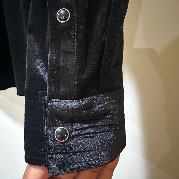 Black Velvet Button-Up Shirt - Picture 4 of 6